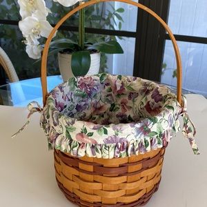 Longaberger Vintage basket. Collectible 1996